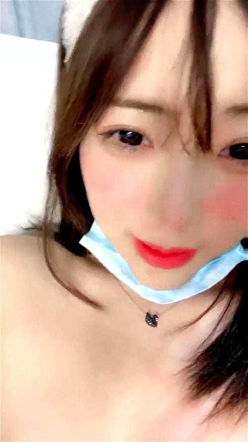 国产卡哇伊新人眼镜萌妹子兔耳朵装扮自慰，揉搓大白奶子掰穴特写，微毛逼逼坐椅子上假屌抽插，抬起双腿快速捅 - 国产, 自慰, 萌妹 Porn - SpankBang