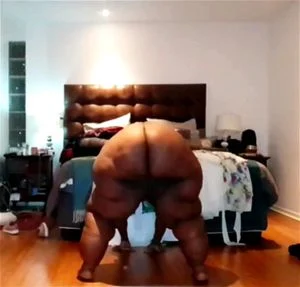 No sound but that ass is phat