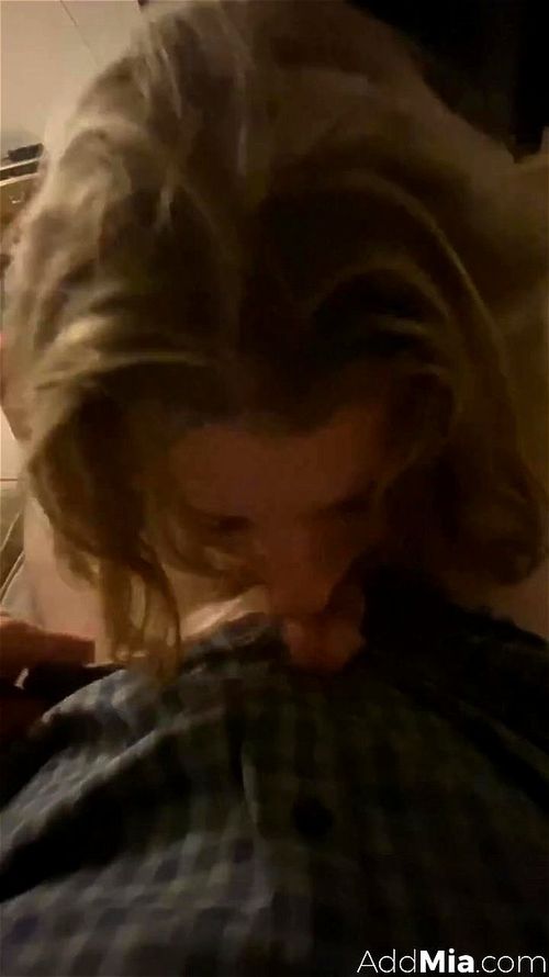 MiaMelano - Seksowna w czerni Film Porno - SpankBang