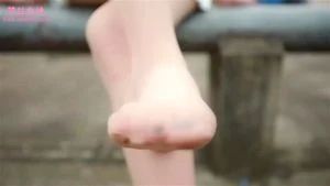 feet thumbnail