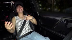 Watch from 0:05:11