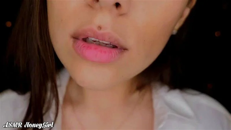 ASMR kissing you ASMR kissing you