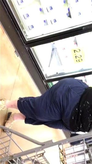 candid thumbnail