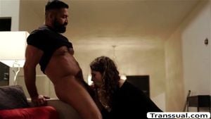 TBabe Nicole kneels and sucks dudes cock