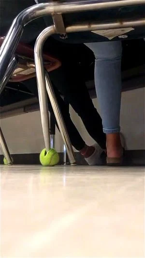 candid feet thumbnail