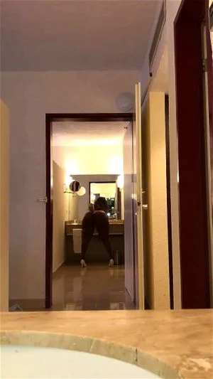 Watch from 0:00:33