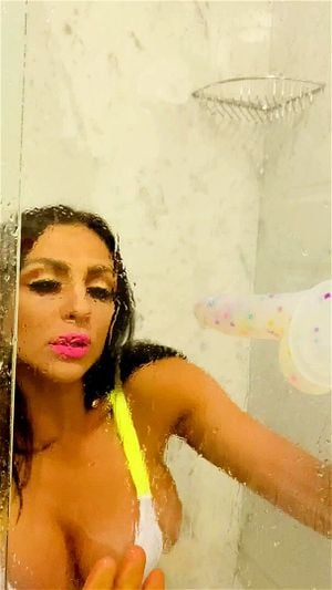 Audrey Bitoni thumbnail