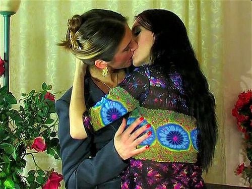 russian lesbians thumbnail