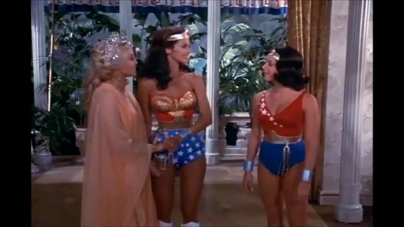 Wonder Woman Lynda Carter - Edition Job - Hot Sex y Debra Winger!