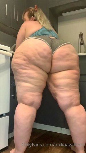 Huge booty white thumbnail