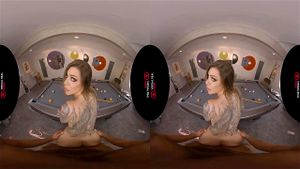 V.R. Thumbnail