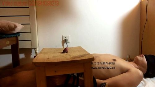 Watch Chinese footjob