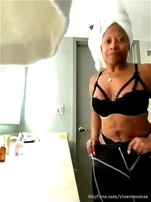 Ebony Bitches thumbnail