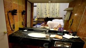 Boy Sleep Girl BJ VNNQT ARIES CỪUCON Long Diên Hương❤️ thumbnail