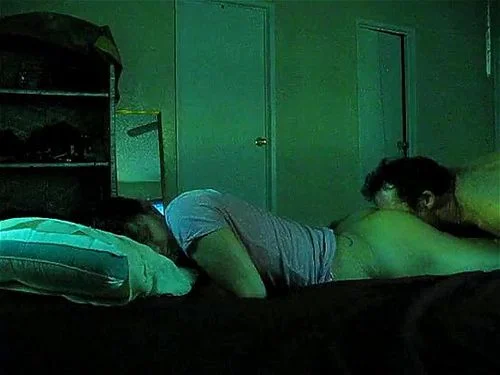 Padres teniendo sexo.