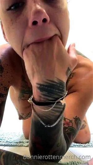 Bonnie Rotten thumbnail