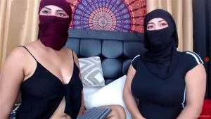 HIJAB LESBIAN CAM thumbnail