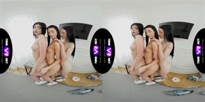 VR LESBIAN thumbnail