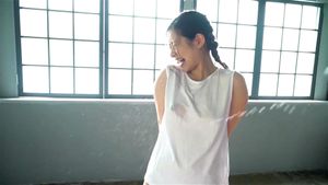 Watch from 0:00:34