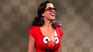 Katy Perry's Elmo Shirt Jiggle Loop