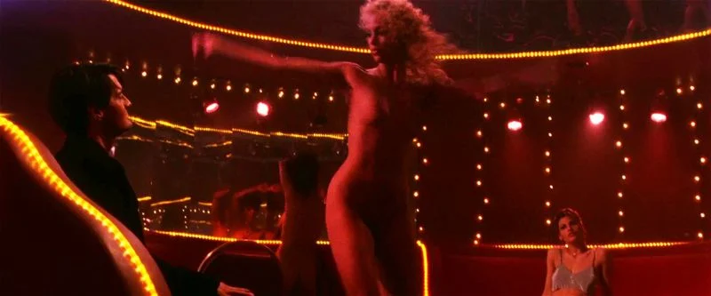 Elizabeth Berkeley Showgirls Lapdance