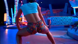 CHLOE AMOUR thumbnail
