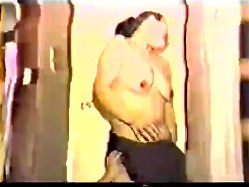 Película antigua.. Mujer madura disfruta de doble penetración Video Porno - SpankBang