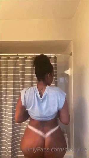 Ass and tits  thumbnail