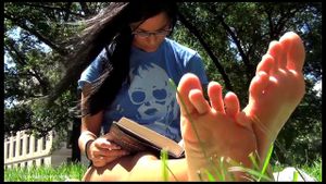 Coed Feet thumbnail