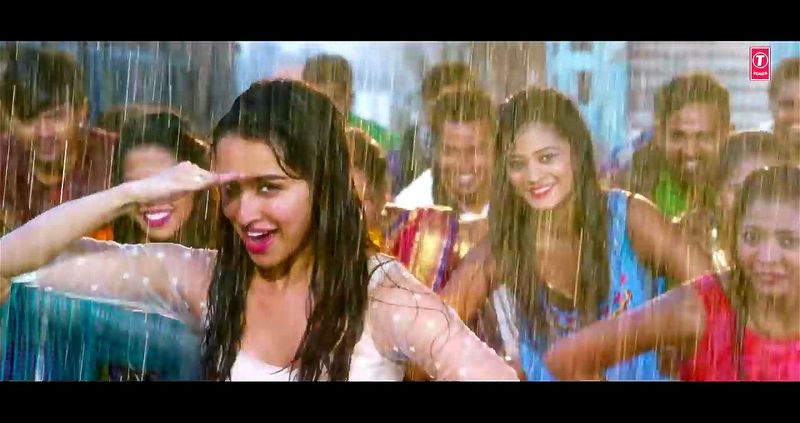 CHAM CHAM SHRADHA KAPOOR HOT CHAM CHAM SHRADHA KAPOOR HOT