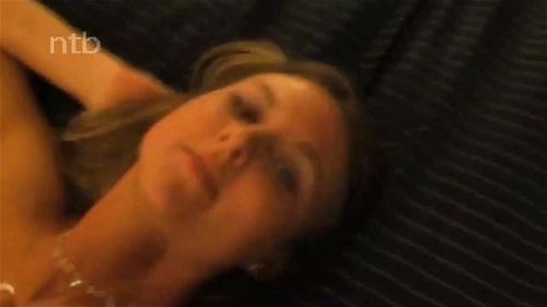 Hotwife cuckold with bbc