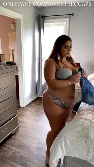 Watch Thick Blonde Babe Tries On Jeans - Bbw, Fat, Thick Porn - SpankBang