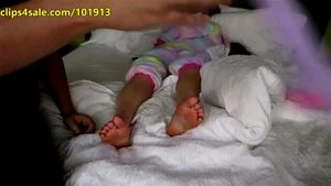 Luna Vera feet thumbnail