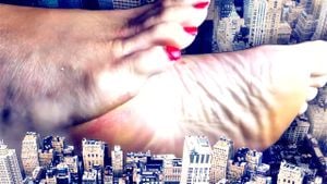 Loryelle Giantess thumbnail