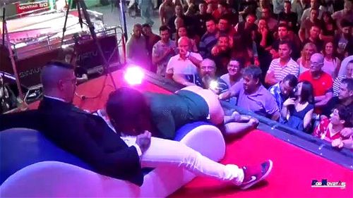 Latina Public sex show Porn - SpankBang