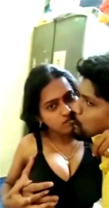 Desi chik gets banged