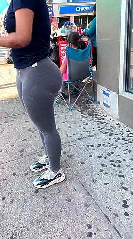 Phat butt candids v1 thumbnail