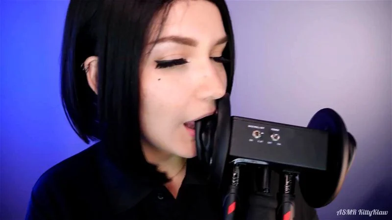 ASMR [Sam] Licking & Mouth sounds