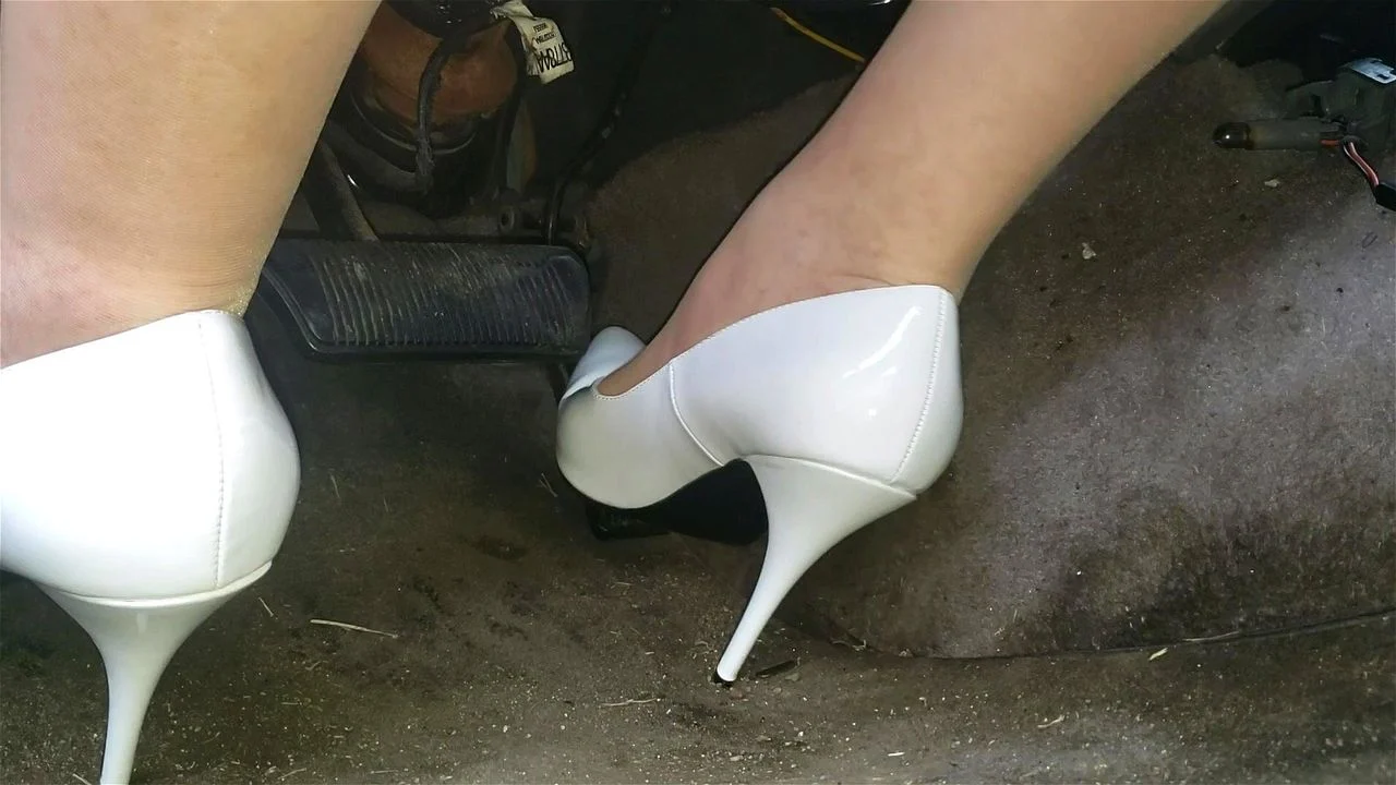 800px x 450px - Watch MALE Pedal Pumping White Heels - High Heels, Pedal Pumping, Cam Porn  - SpankBang