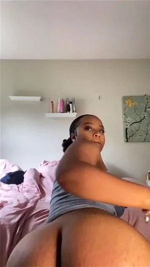 Big ebony ass  thumbnail