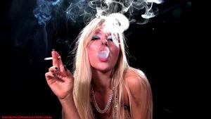 Blonde smoker thumbnail