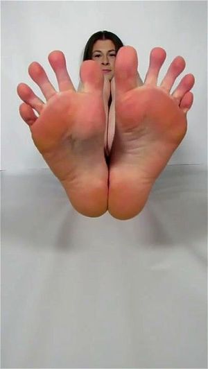 toe spread thumbnail