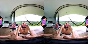 Latina VR thumbnail