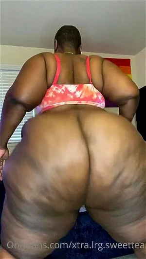 huge ass bbw thumbnail