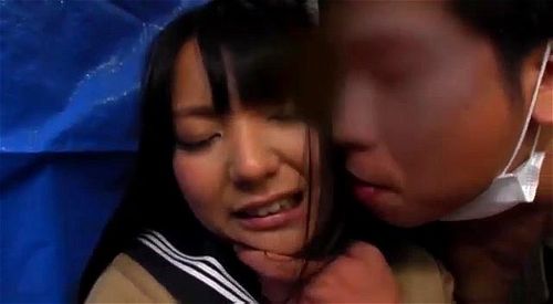 Joven exhibicionista muestra su cuerpo Video Porno - SpankBang