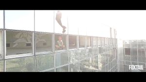 Watch from 0:00:17