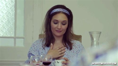 Douces Cousines - Giulia Lov, Lauren Walker, French Porn - SpankBang