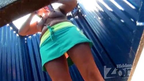 Watch Voyeur beach changing cubicle - Pervy, Voyeur Beach ...