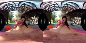 VR thumbnail