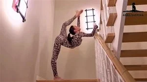 GIRL FLEXIBLE thumbnail